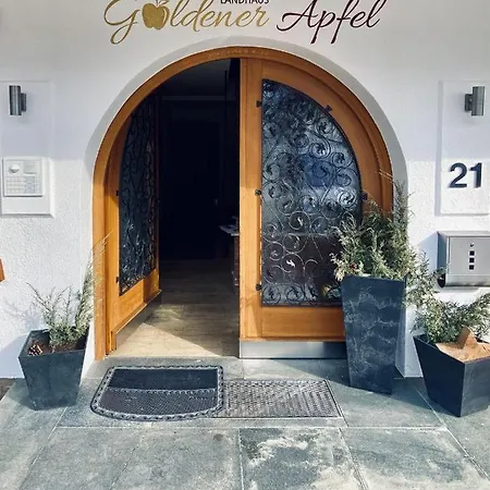 Goldener Apfel *