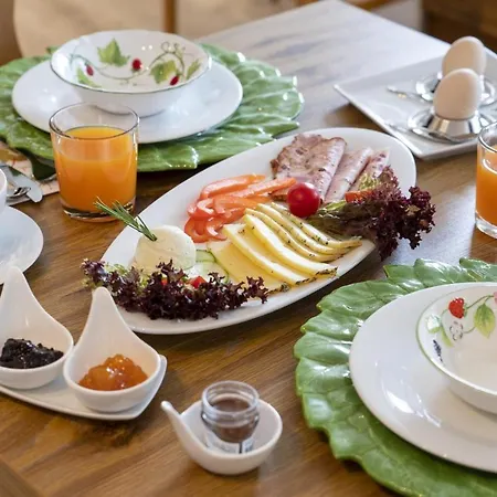Goldener Apfel Guest house Bolsterlang