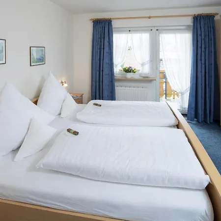Goldener Apfel Guest house Bolsterlang